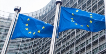 Transfer danych do USA łatwiejszy na mocy decyzji Komisji Europejskiej - Woźniak Legal
